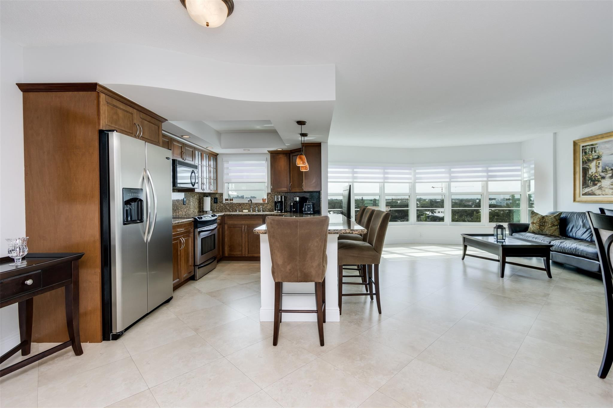 COUNTRY CLUB TOWERS CONDO - Residential