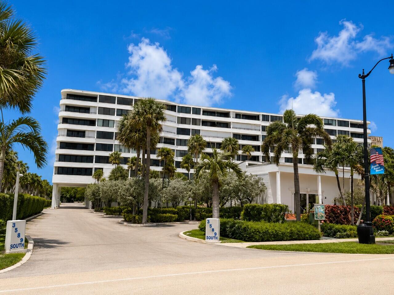 MAYFAIR HOUSE CONDO - Residential