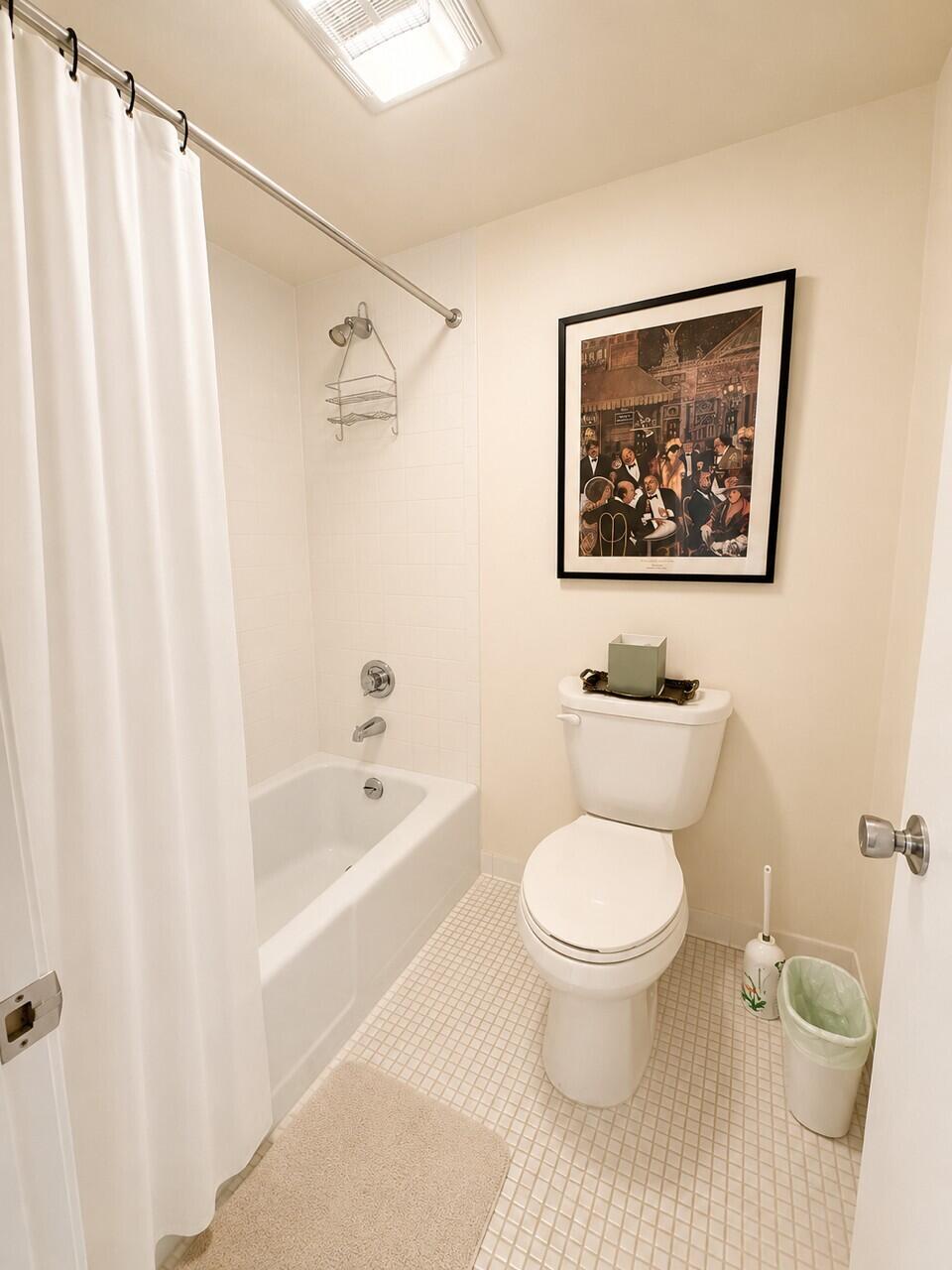 MAYFAIR HOUSE CONDO - Residential