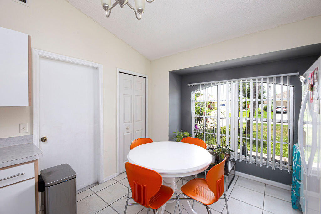 PORT ST LUCIE SECTION 7 - Residential