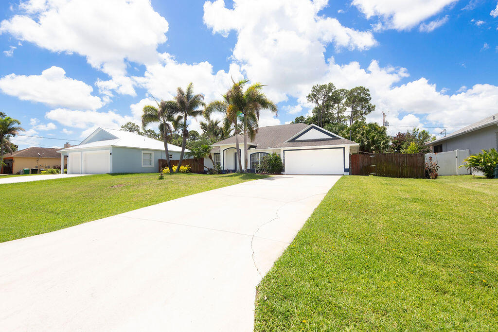 PORT ST LUCIE SECTION 7 - Residential