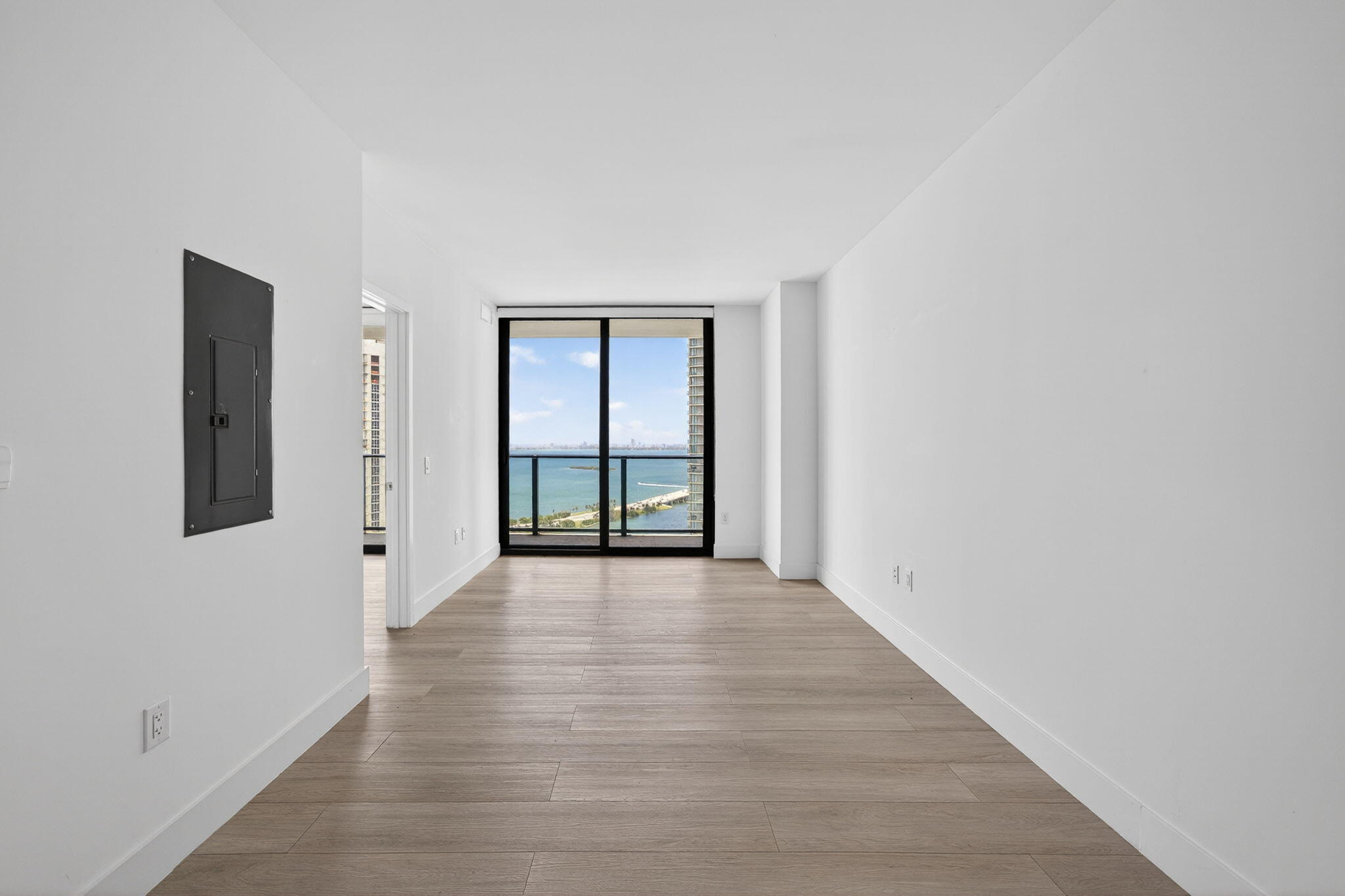 PARAISO BAYVIEWS CONDO - Residential