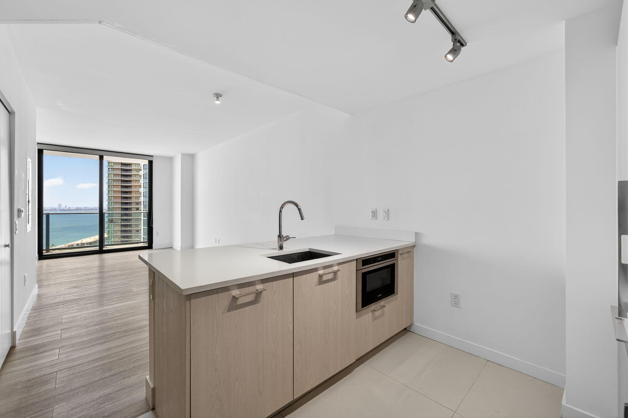 PARAISO BAYVIEWS CONDO - Residential
