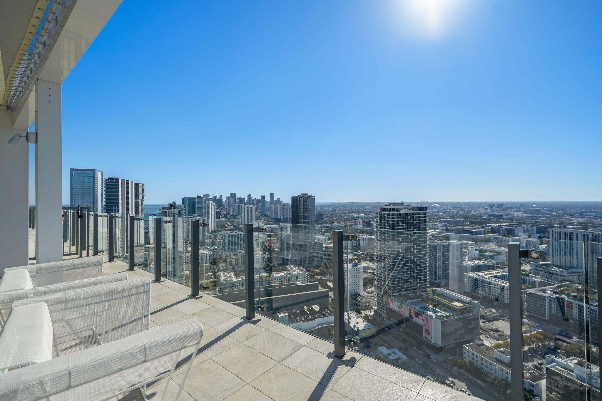 PARAISO BAYVIEWS CONDO - Residential