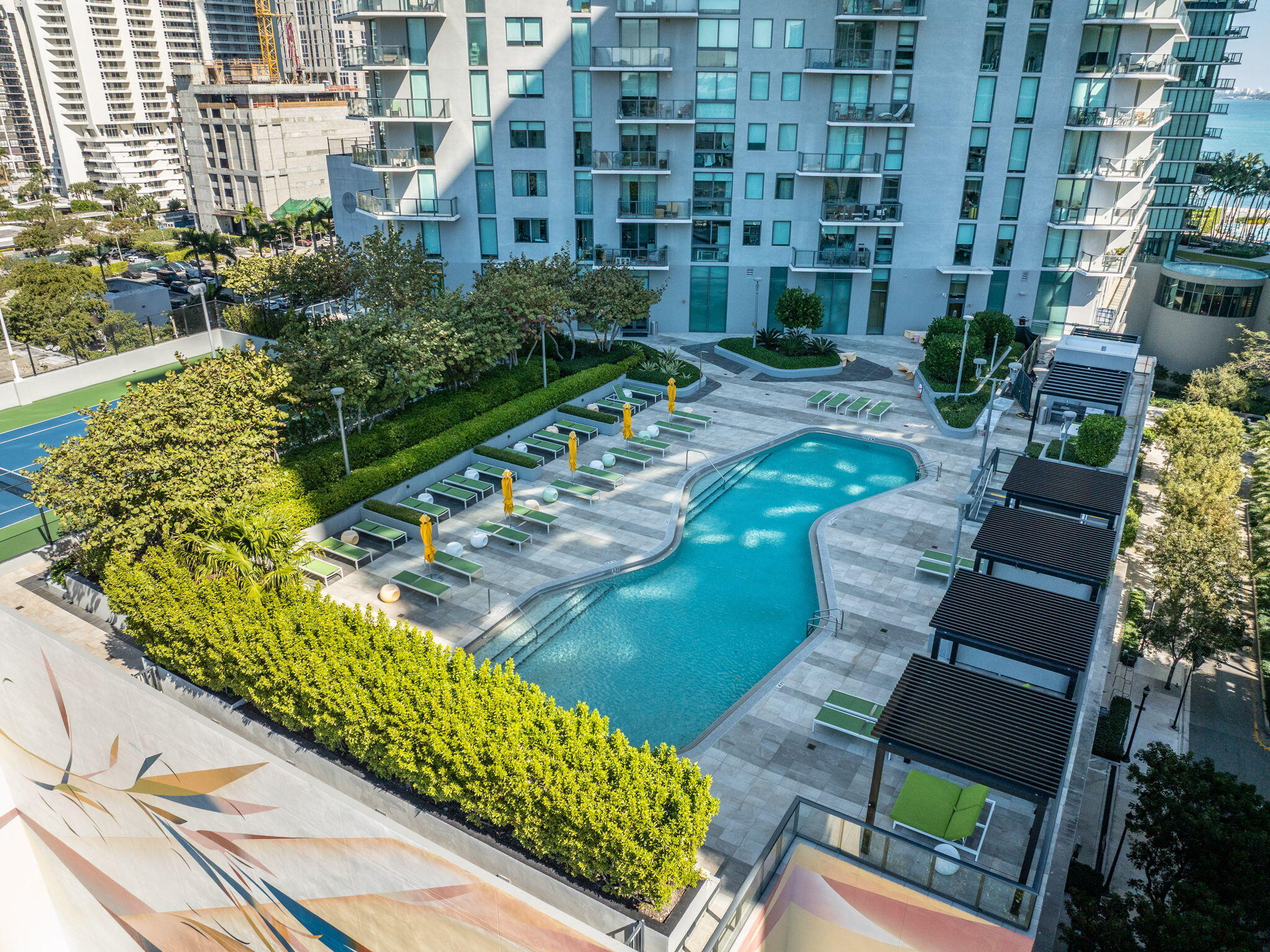 PARAISO BAYVIEWS CONDO - Residential