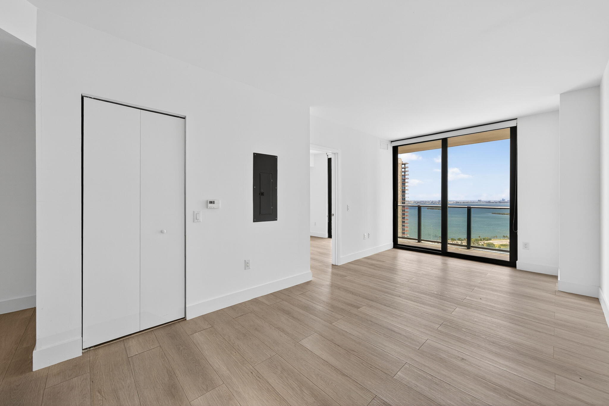 PARAISO BAYVIEWS CONDO - Residential