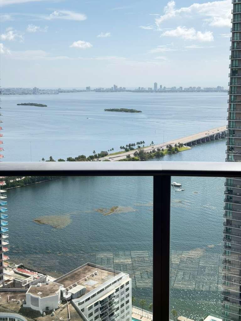 PARAISO BAYVIEWS CONDO - Residential