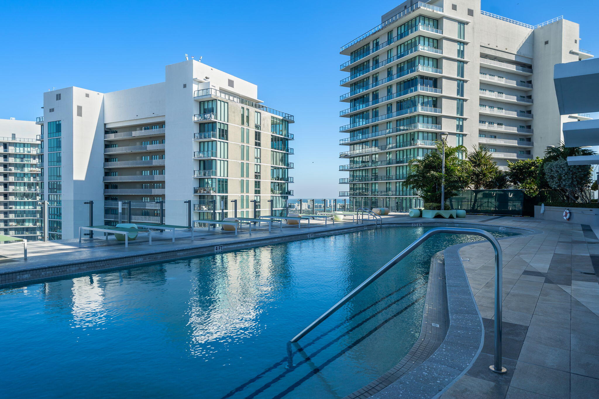 PARAISO BAYVIEWS CONDO - Residential