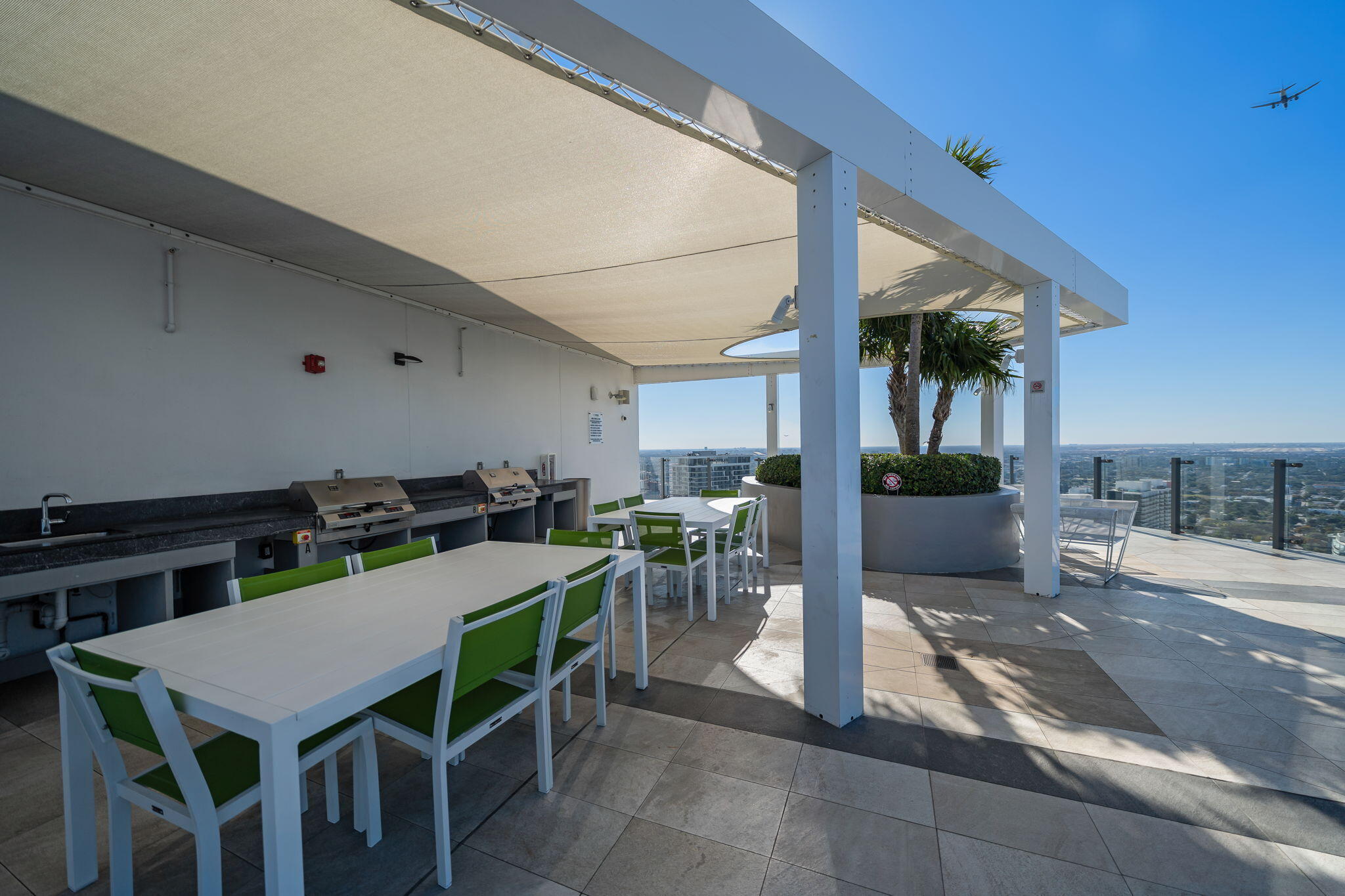 PARAISO BAYVIEWS CONDO - Residential