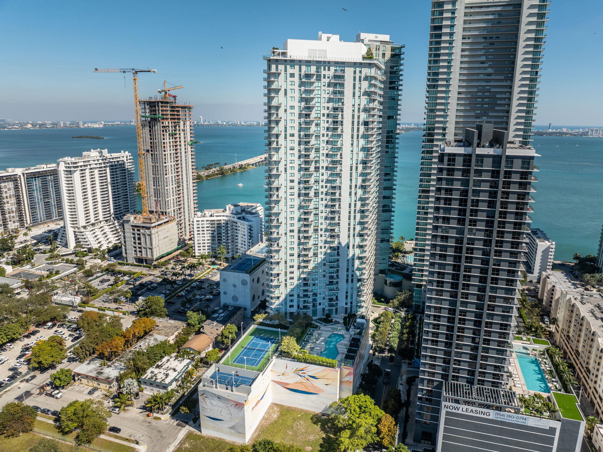 PARAISO BAYVIEWS CONDO - Residential