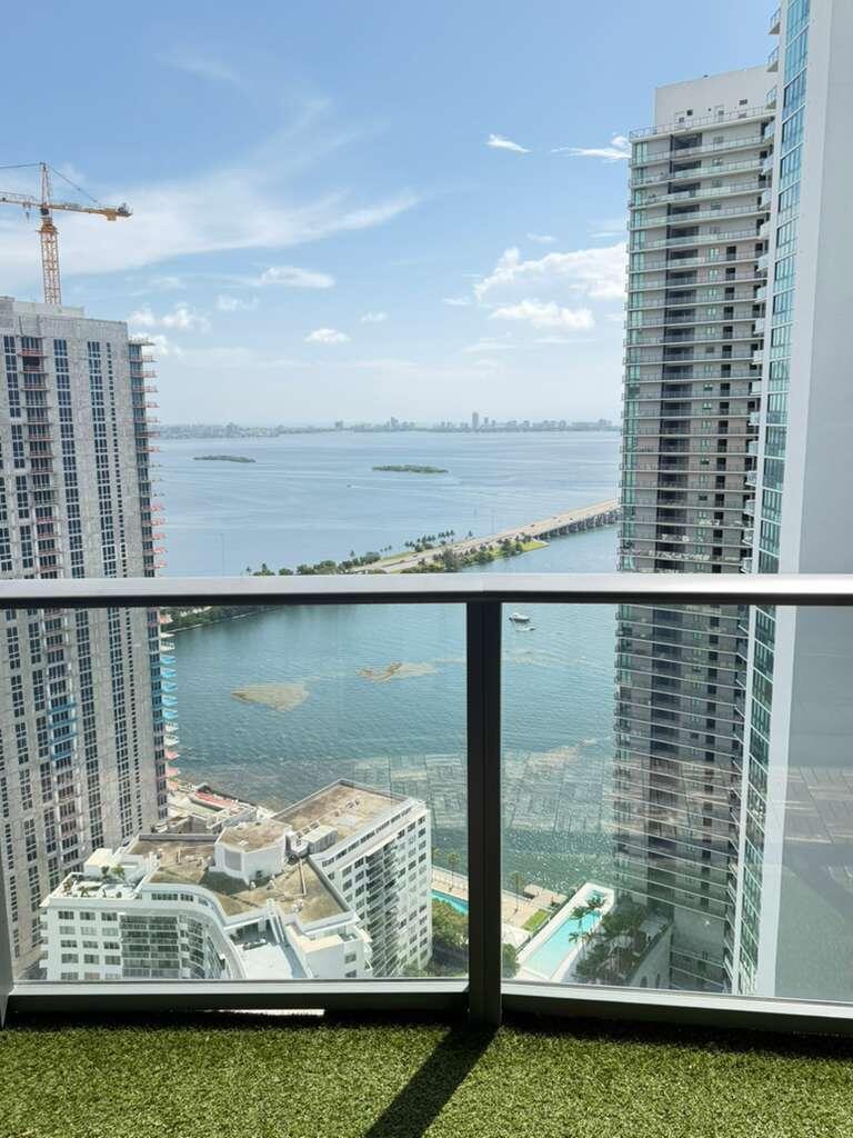 PARAISO BAYVIEWS CONDO - Residential