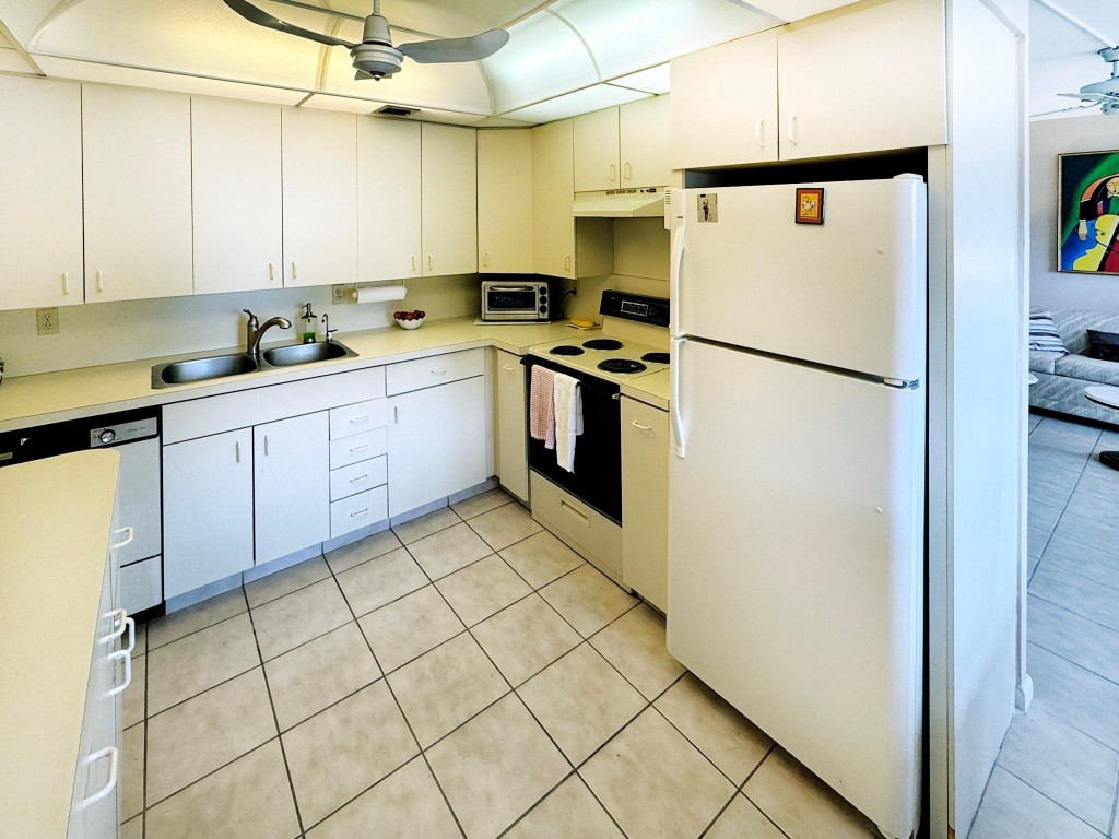 Century Village East - Residential
