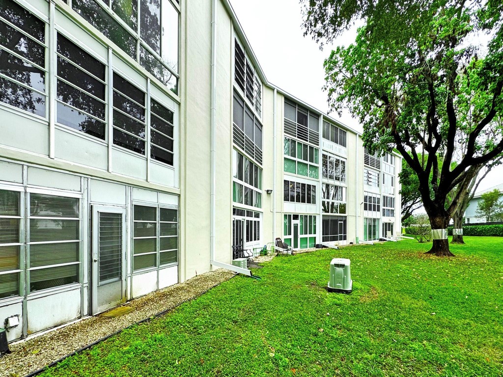 Century Village East - Residential