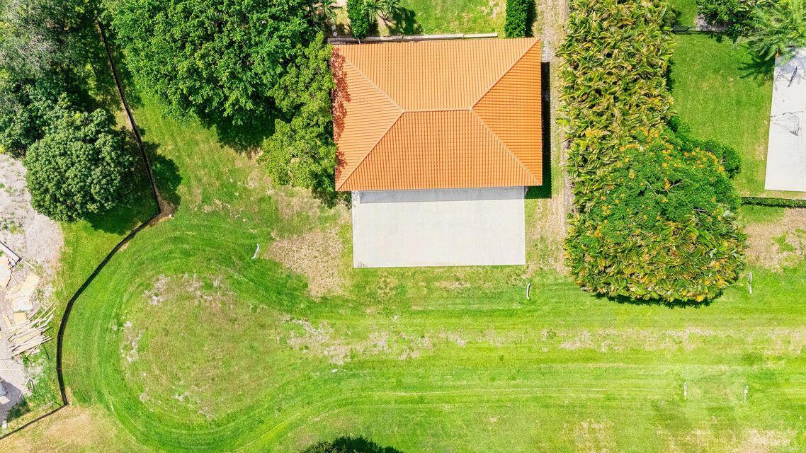 WELLINGTON AERO CLUB OF THE LANDINGS AT WELLINGTON - Residential Lease