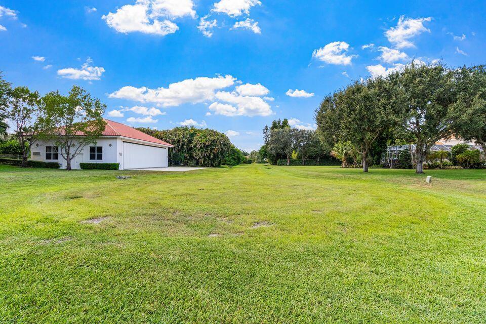 WELLINGTON AERO CLUB OF THE LANDINGS AT WELLINGTON - Residential Lease
