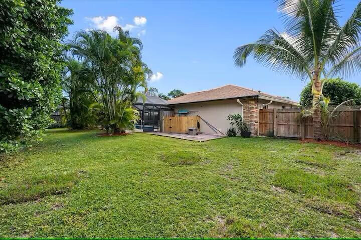 SUGAR POND MANOR OF WELLINGTON - Residential Lease
