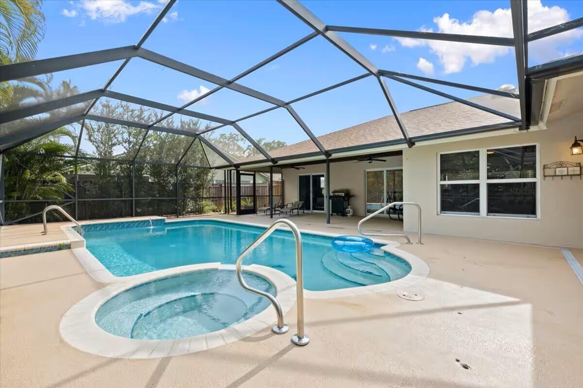 SUGAR POND MANOR OF WELLINGTON - Residential Lease
