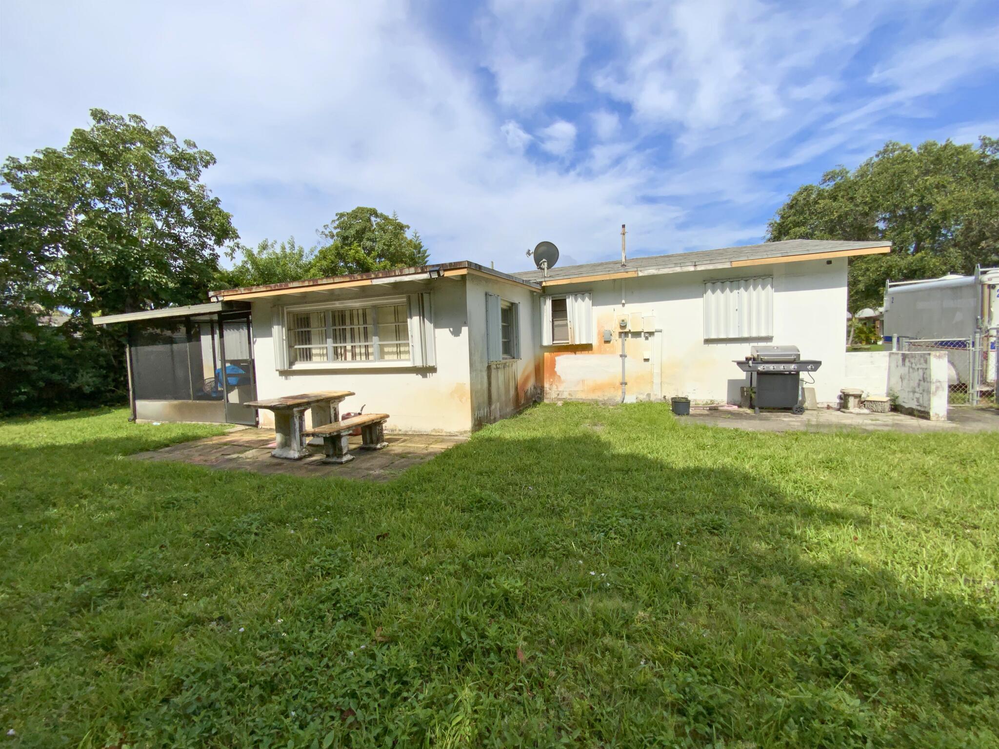 SEACREST ESTATES - Residential