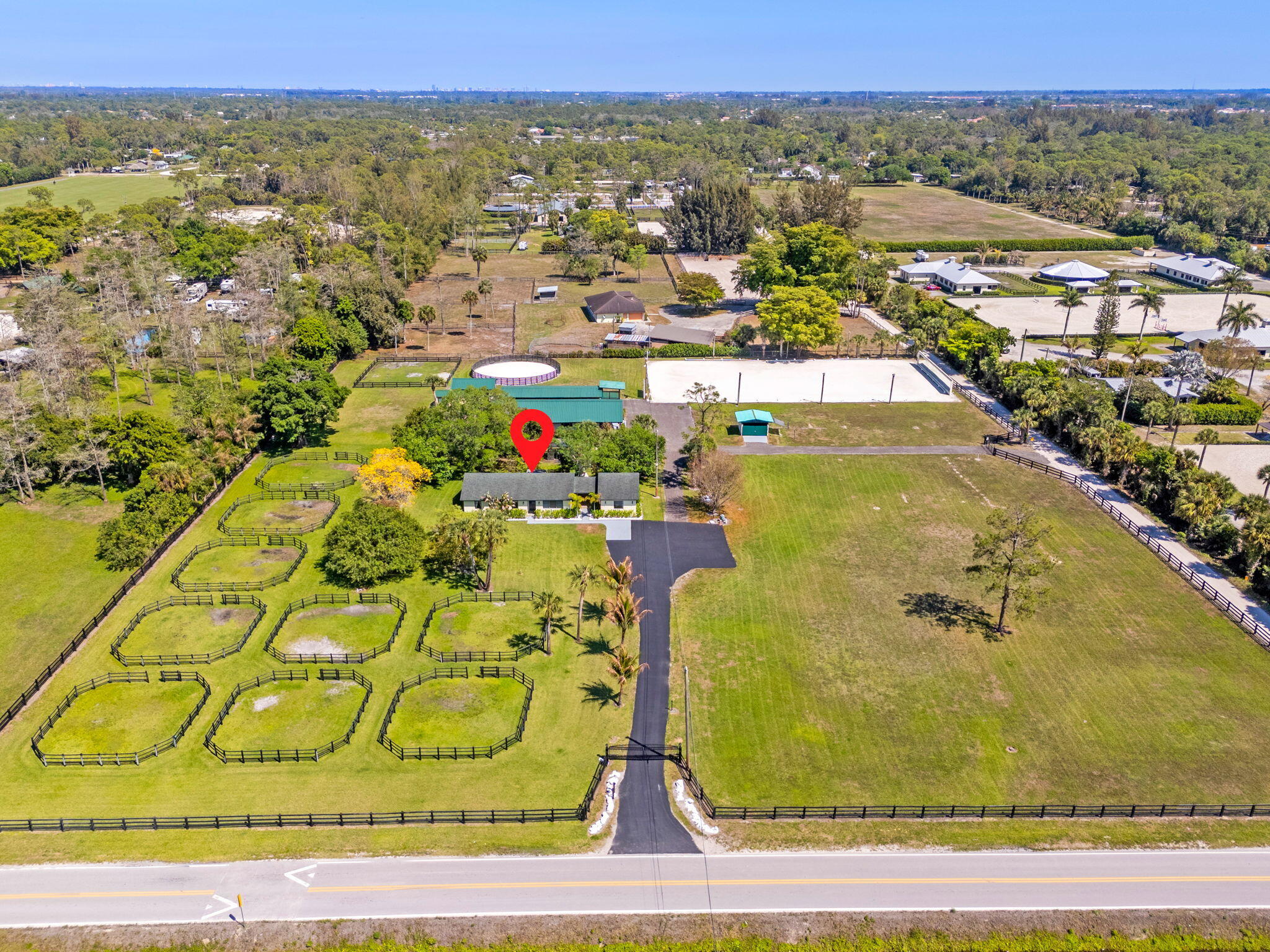LOXAHATCHEE GROVES - Residential