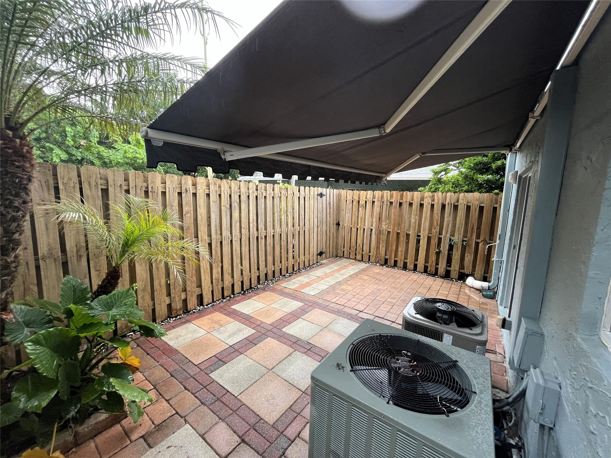 POINSETTIA LANDINGS CONDO - Residential
