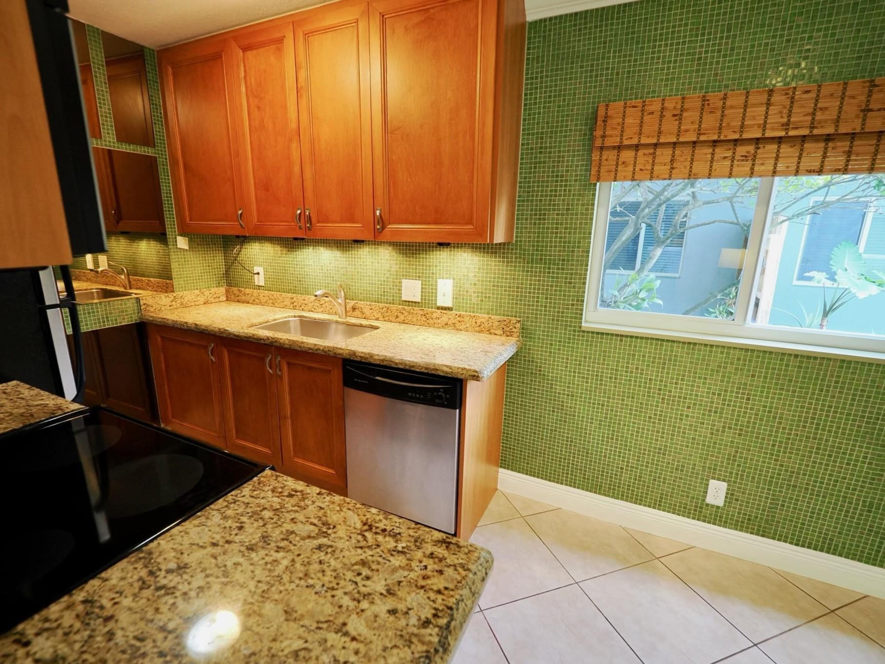 POINSETTIA LANDINGS CONDO - Residential