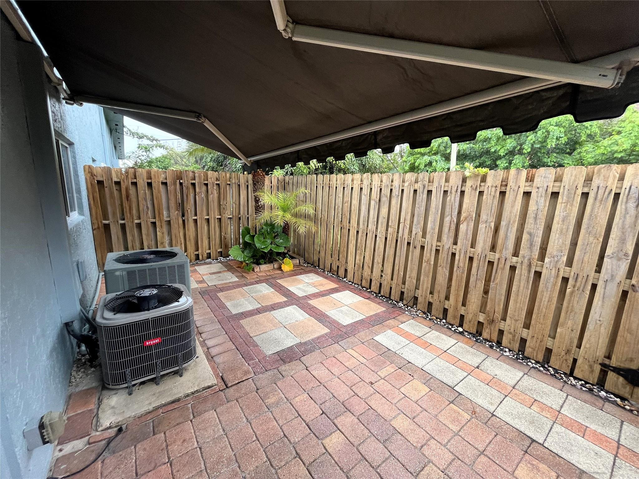 POINSETTIA LANDINGS CONDO - Residential