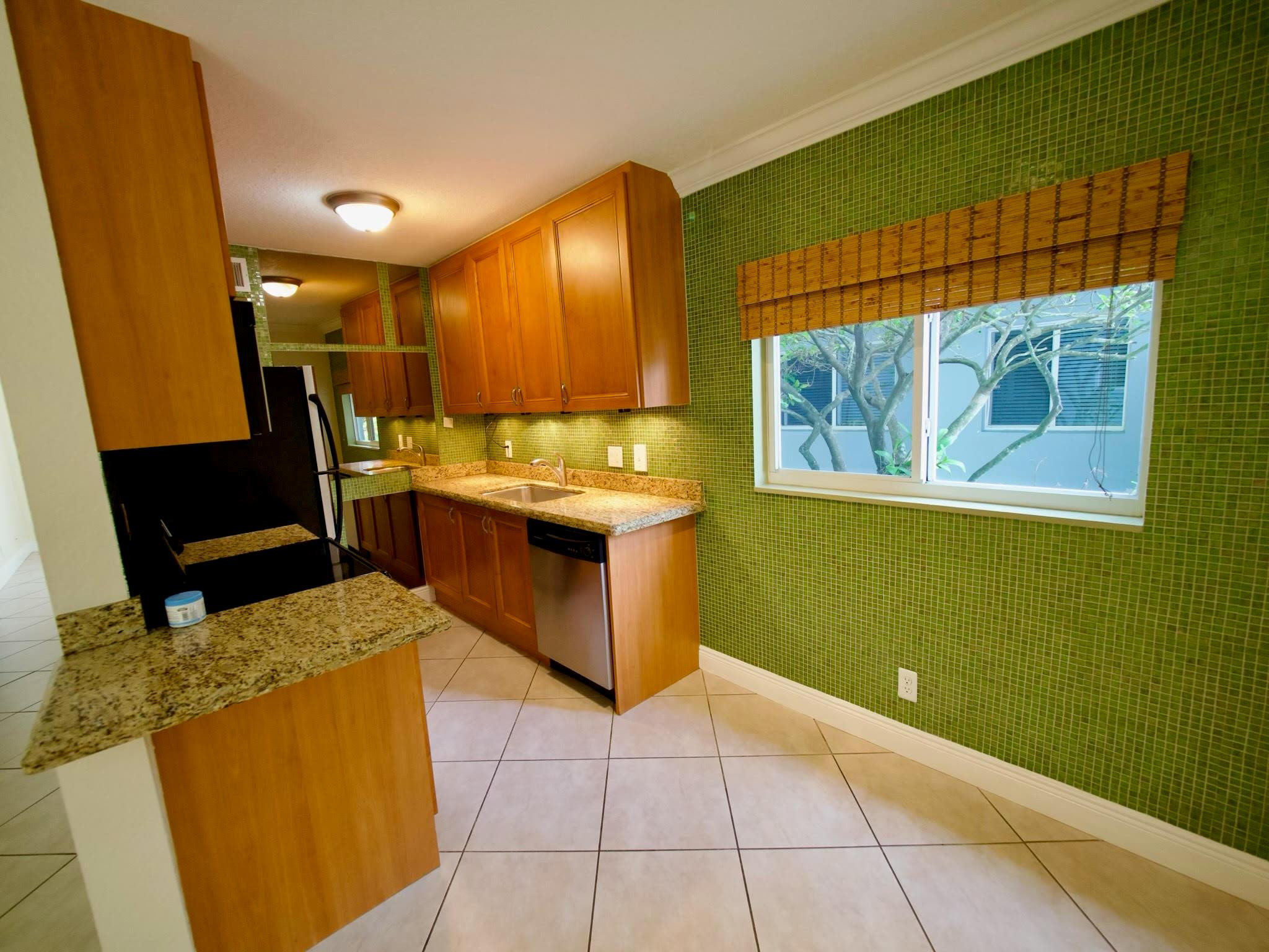 POINSETTIA LANDINGS CONDO - Residential