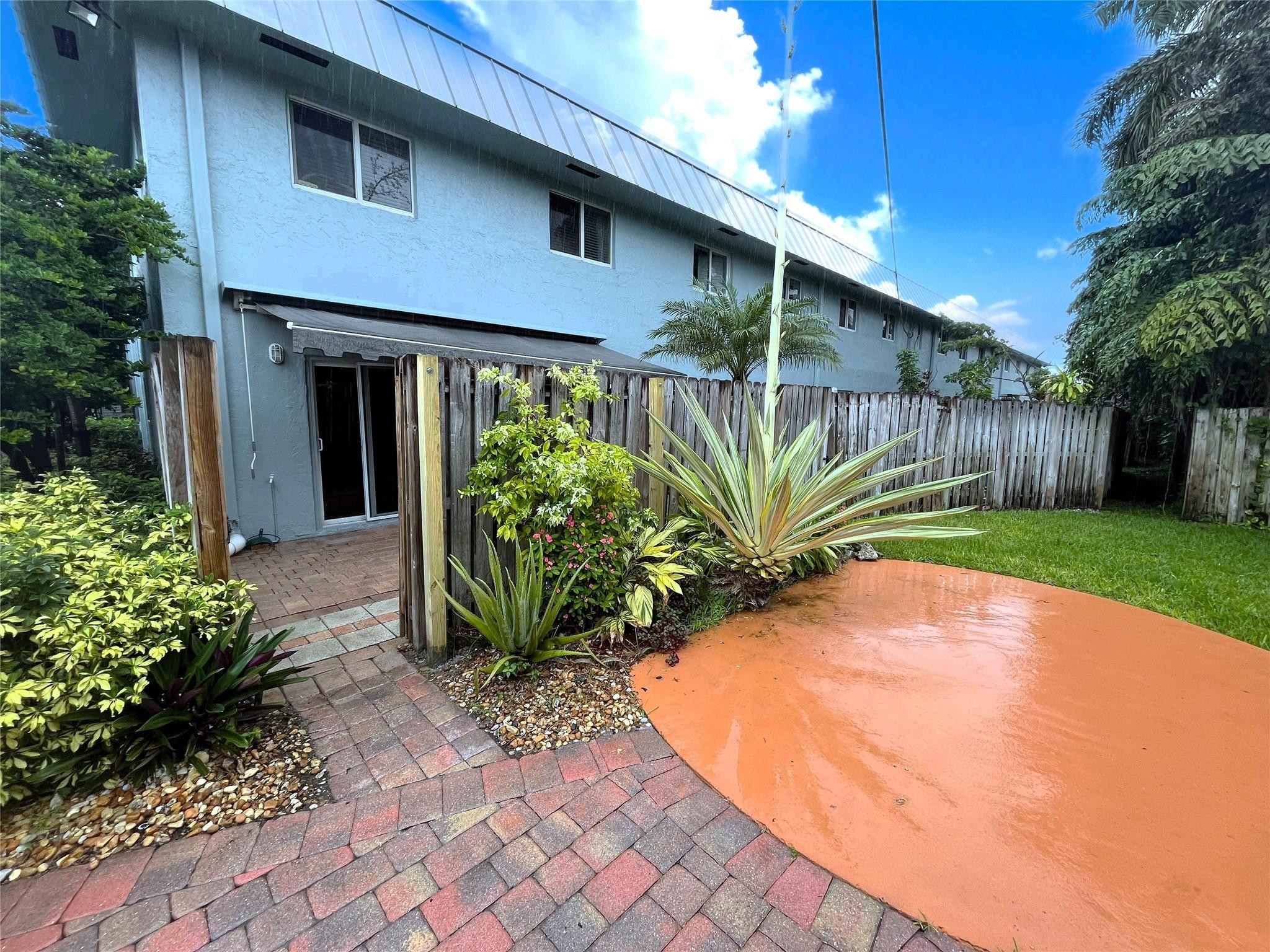 POINSETTIA LANDINGS CONDO - Residential