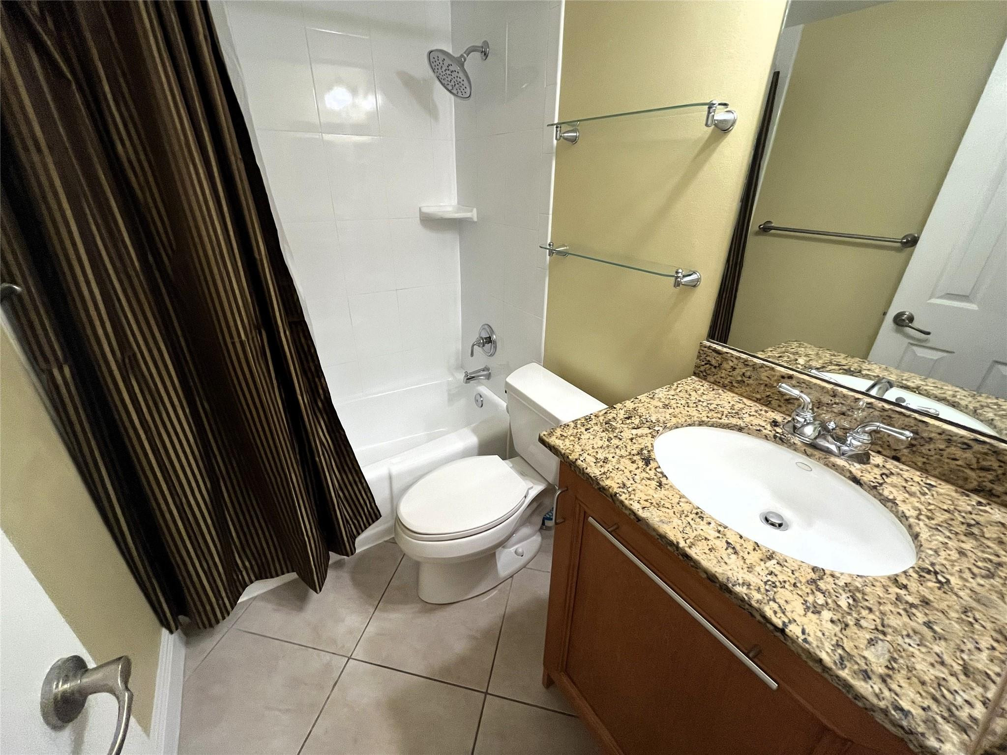 POINSETTIA LANDINGS CONDO - Residential