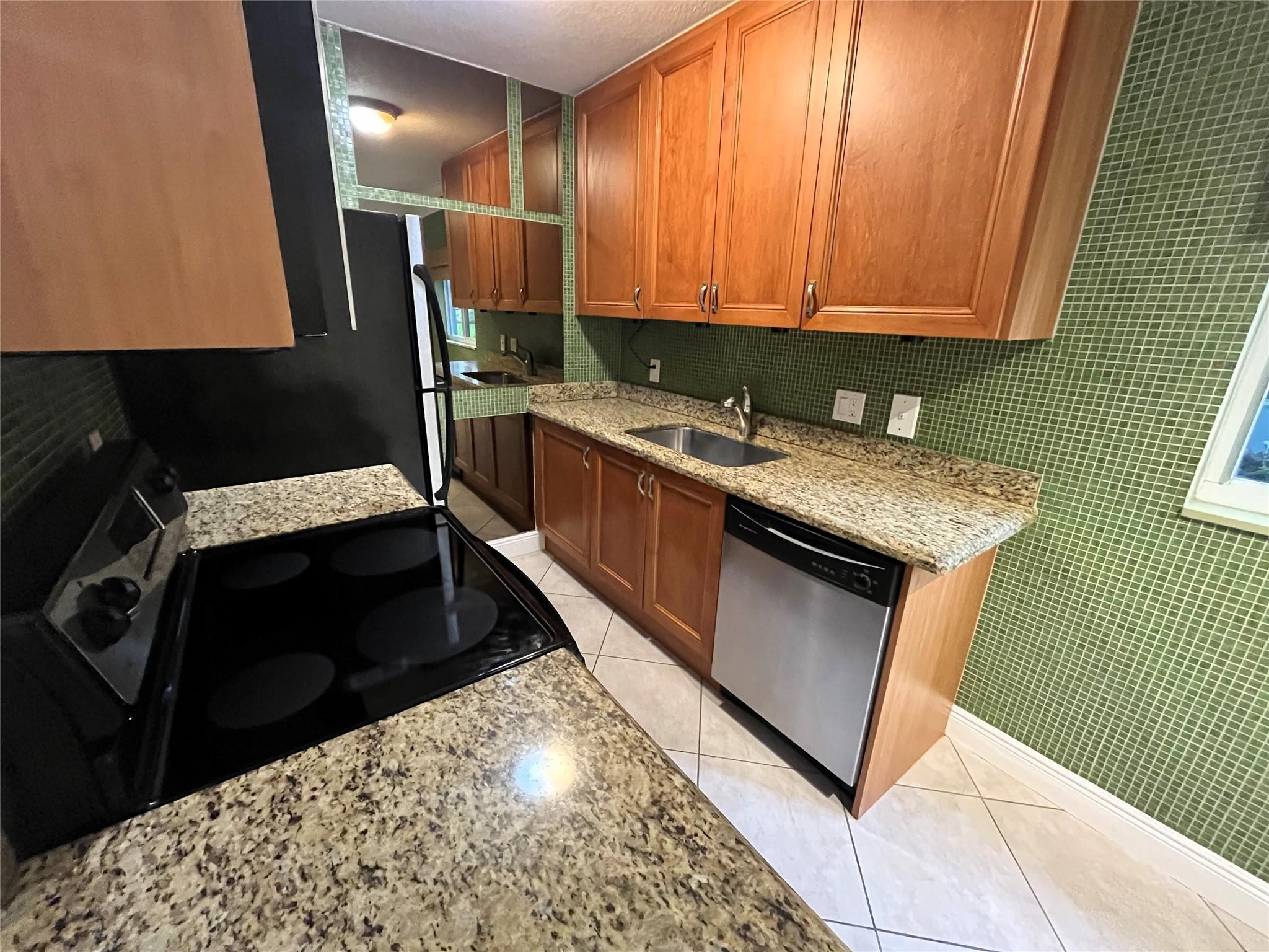 POINSETTIA LANDINGS CONDO - Residential