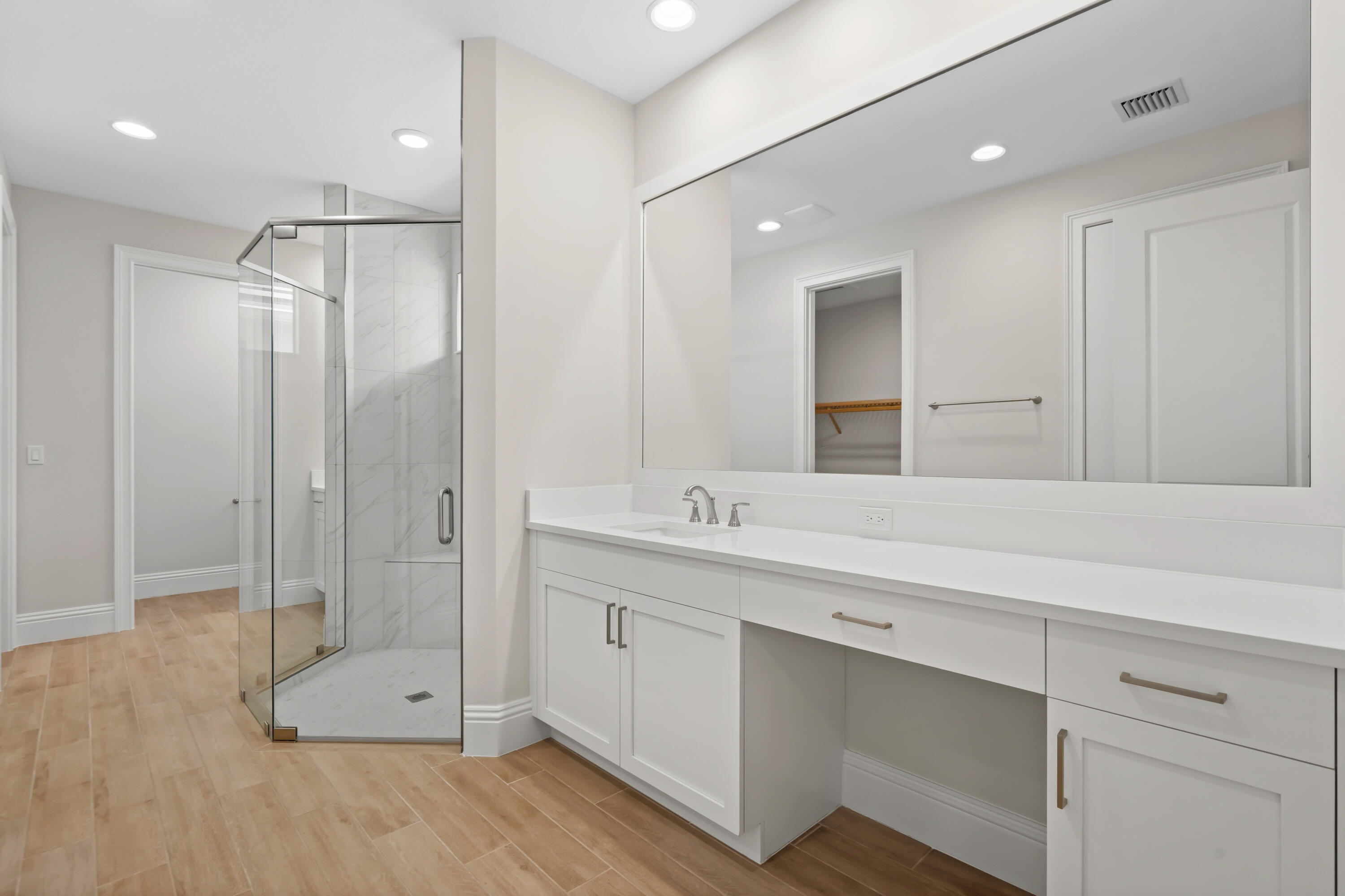 LUCAYA POINTE - PHASE 1 - Residential