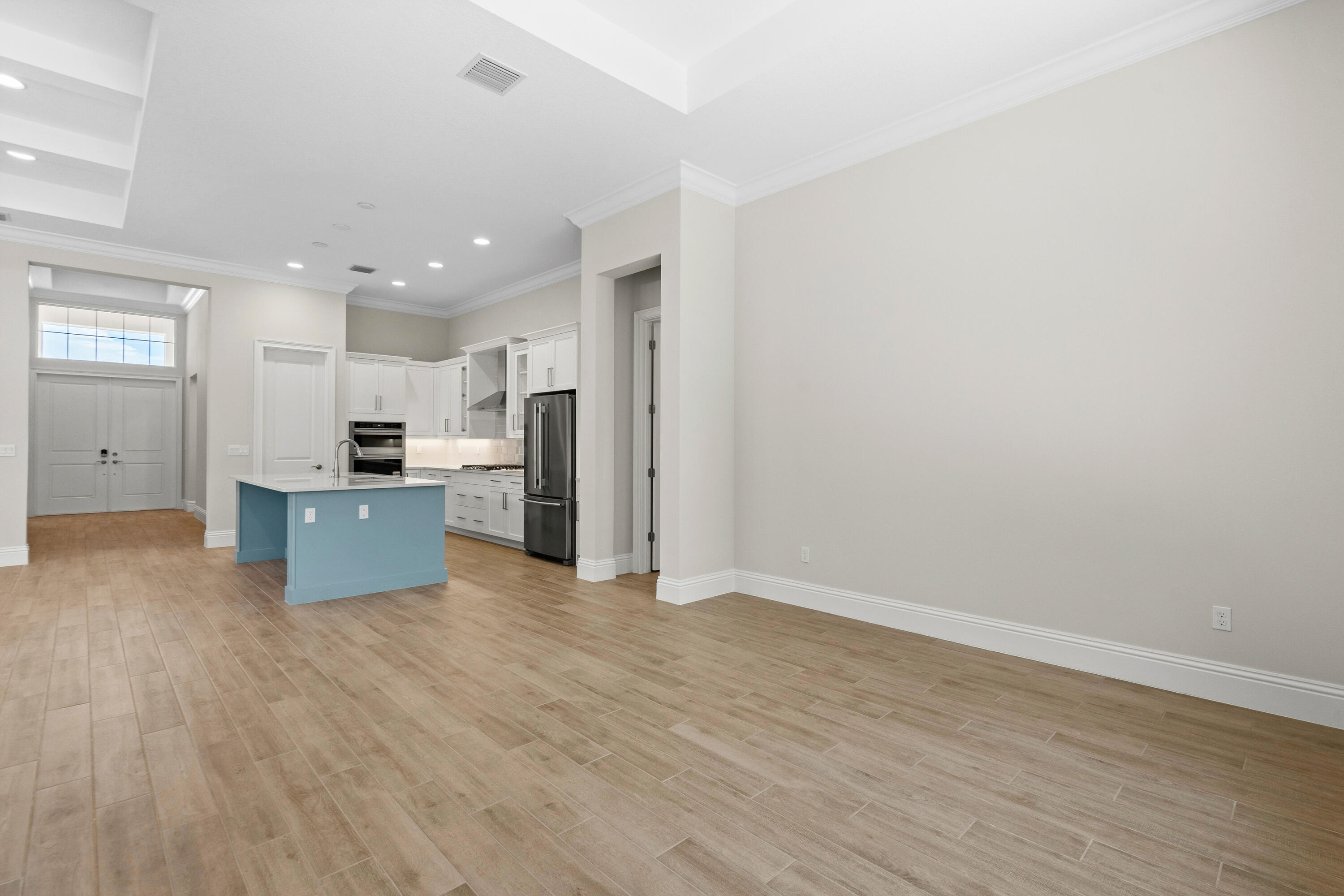 LUCAYA POINTE - PHASE 1 - Residential