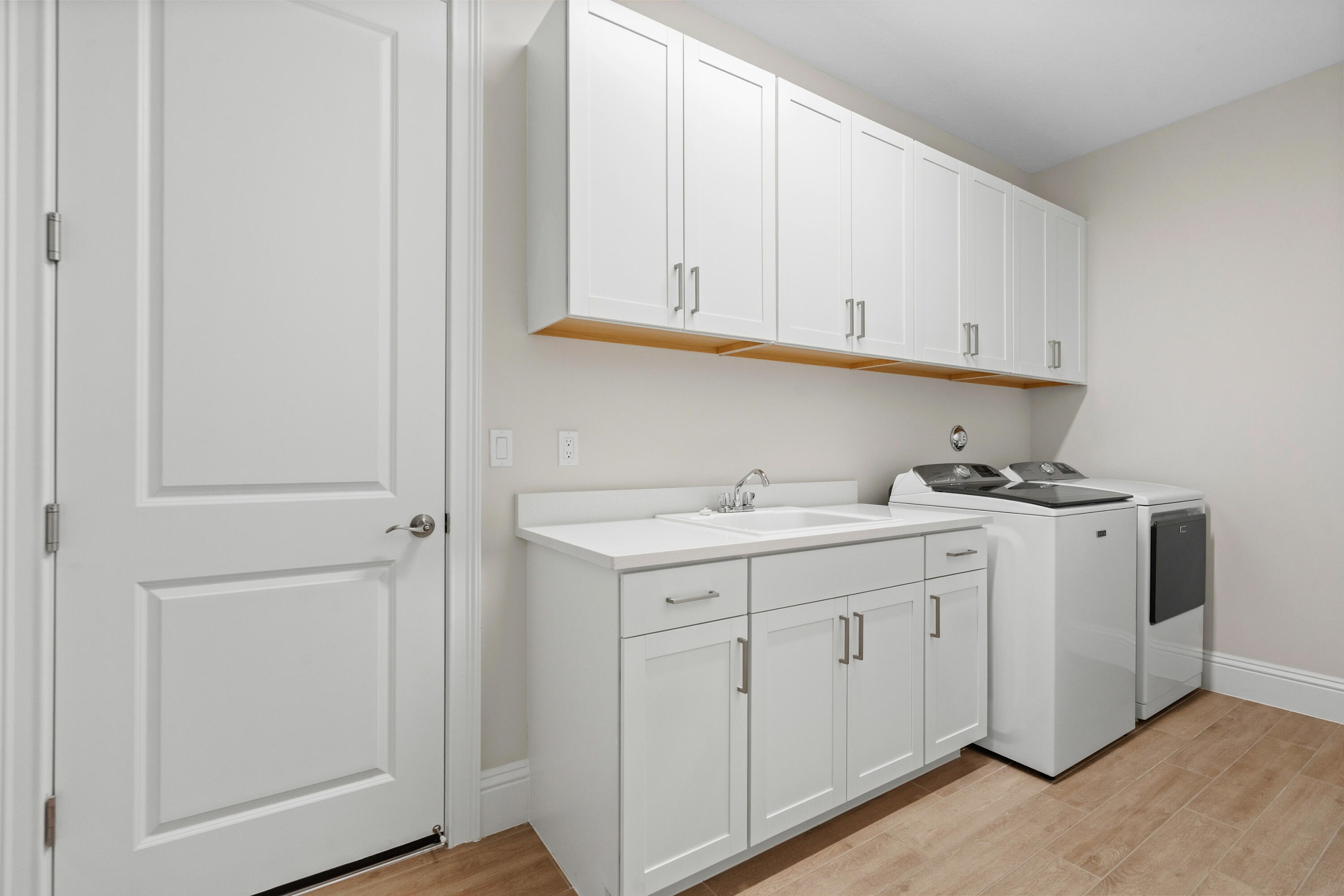 LUCAYA POINTE - PHASE 1 - Residential