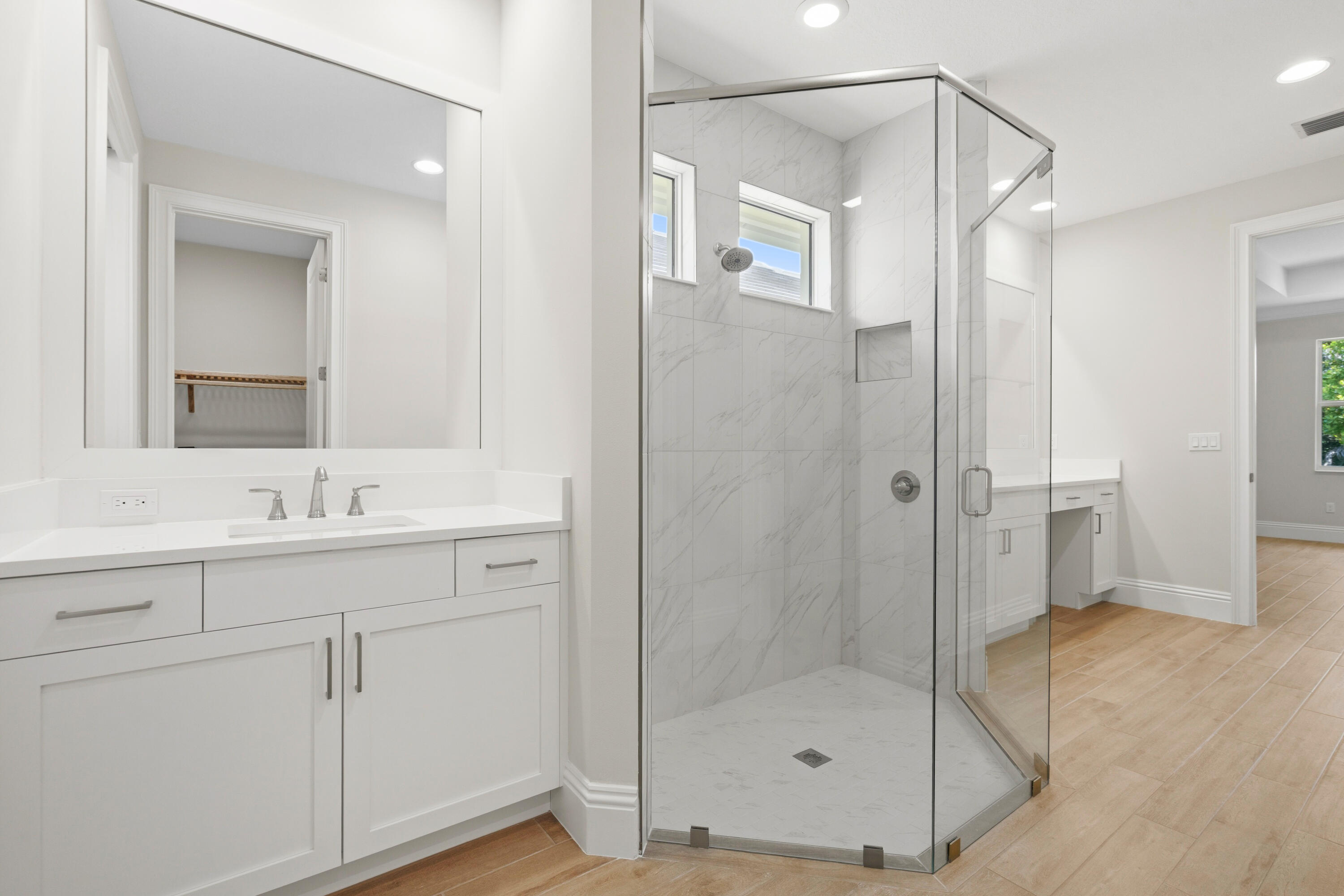 LUCAYA POINTE - PHASE 1 - Residential
