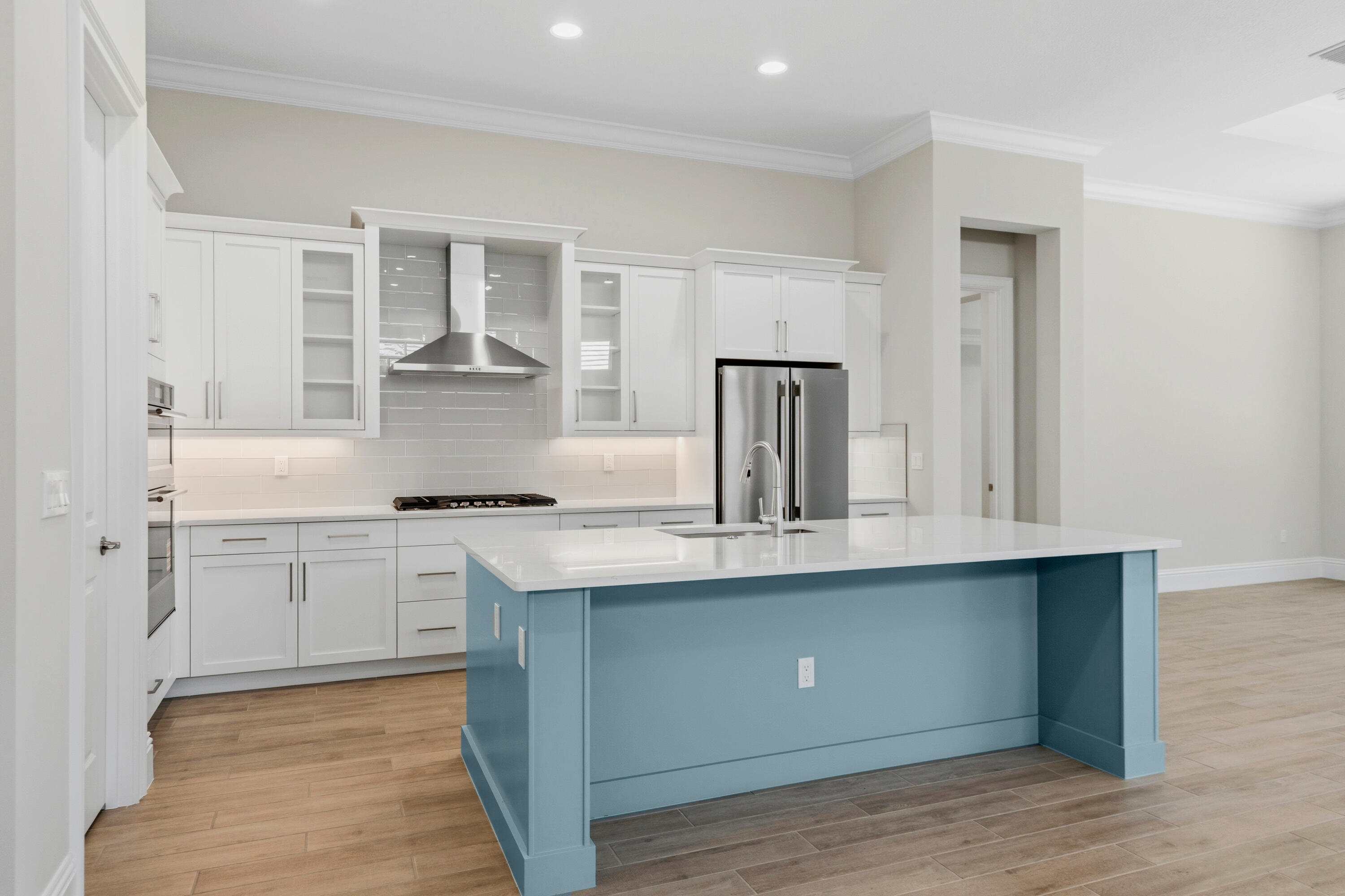 LUCAYA POINTE - PHASE 1 - Residential