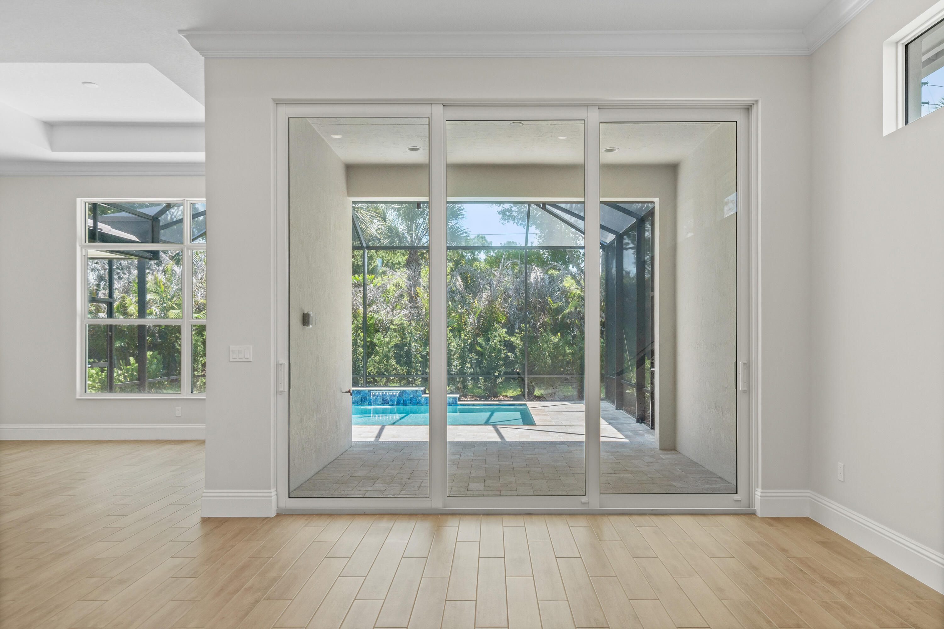 LUCAYA POINTE - PHASE 1 - Residential