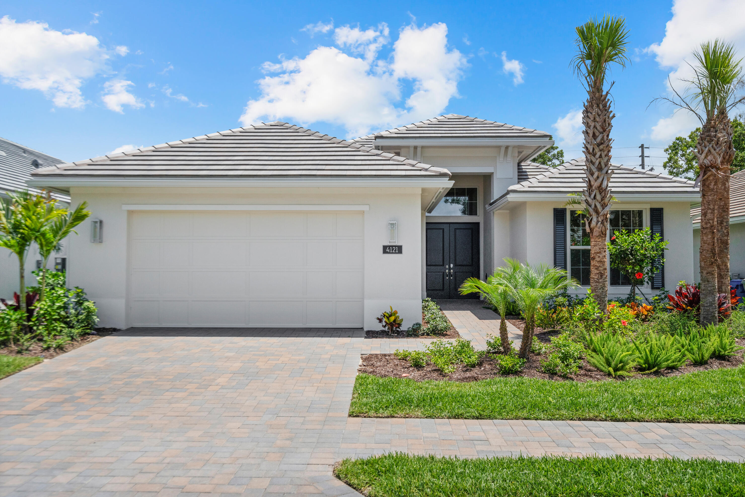LUCAYA POINTE - PHASE 1 - Residential