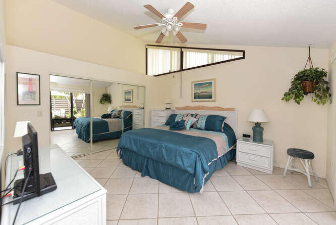 OCEANSIDE TERRACE CONDO - Residential Lease