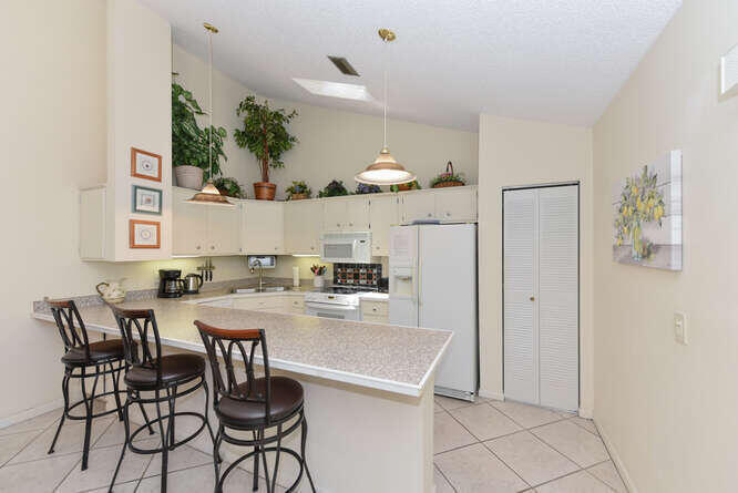 OCEANSIDE TERRACE CONDO - Residential Lease