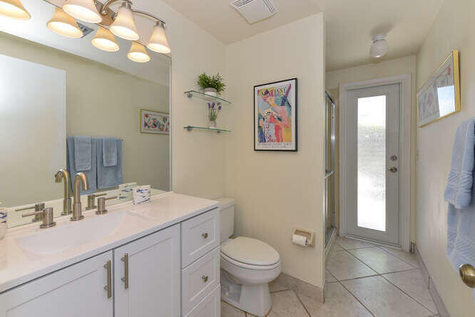 OCEANSIDE TERRACE CONDO - Residential Lease