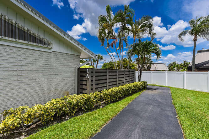 OCEANSIDE TERRACE CONDO - Residential Lease