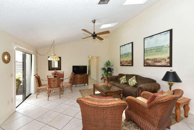 OCEANSIDE TERRACE CONDO - Residential Lease