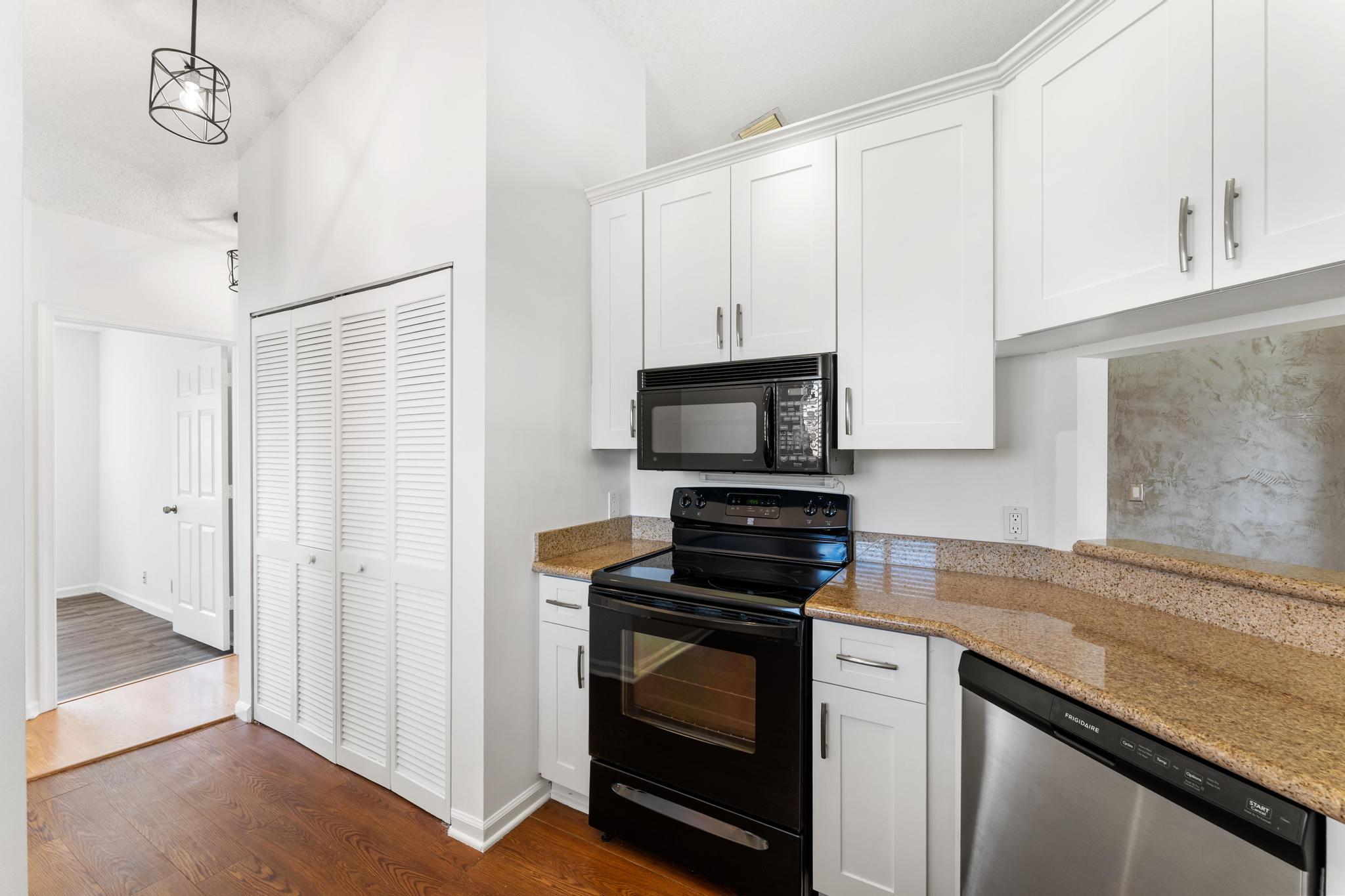 SOUTH LAKE CONDS ONE - Residential