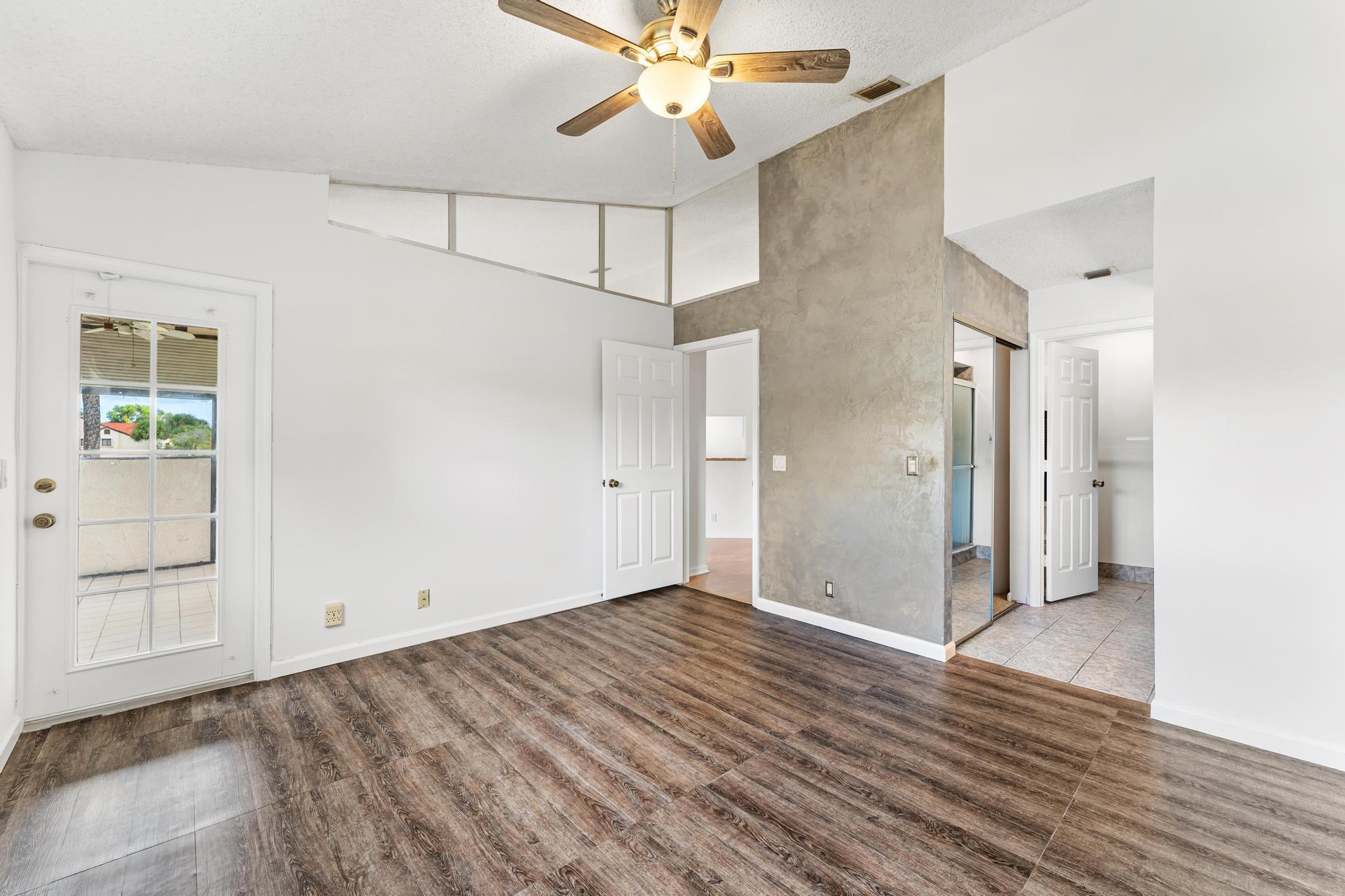 SOUTH LAKE CONDS ONE - Residential