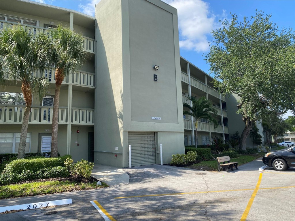 Century Village East - Residential