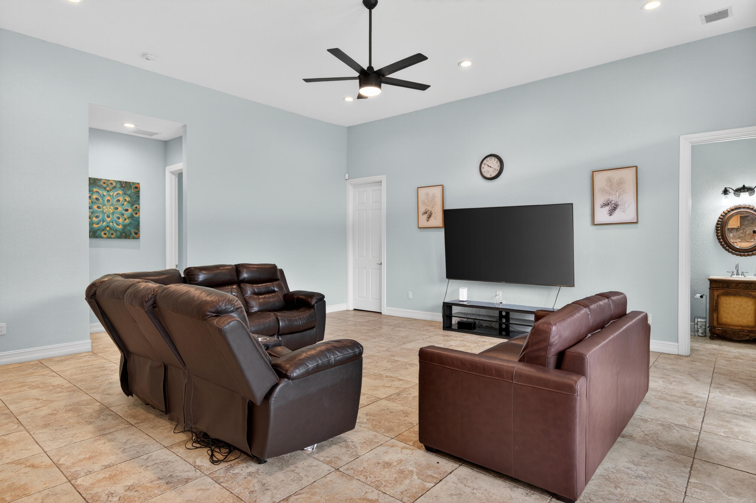 FLA FRUIT LANDS - Residential