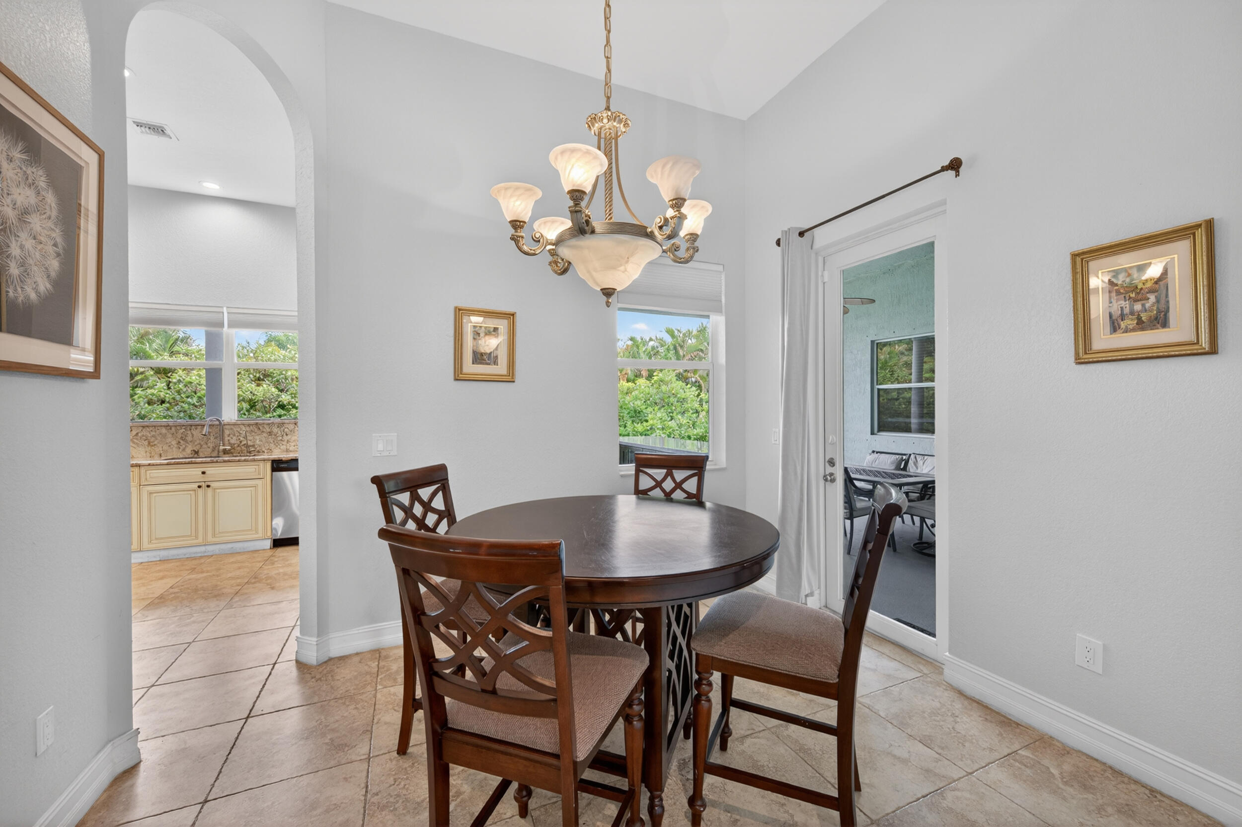 FLA FRUIT LANDS - Residential