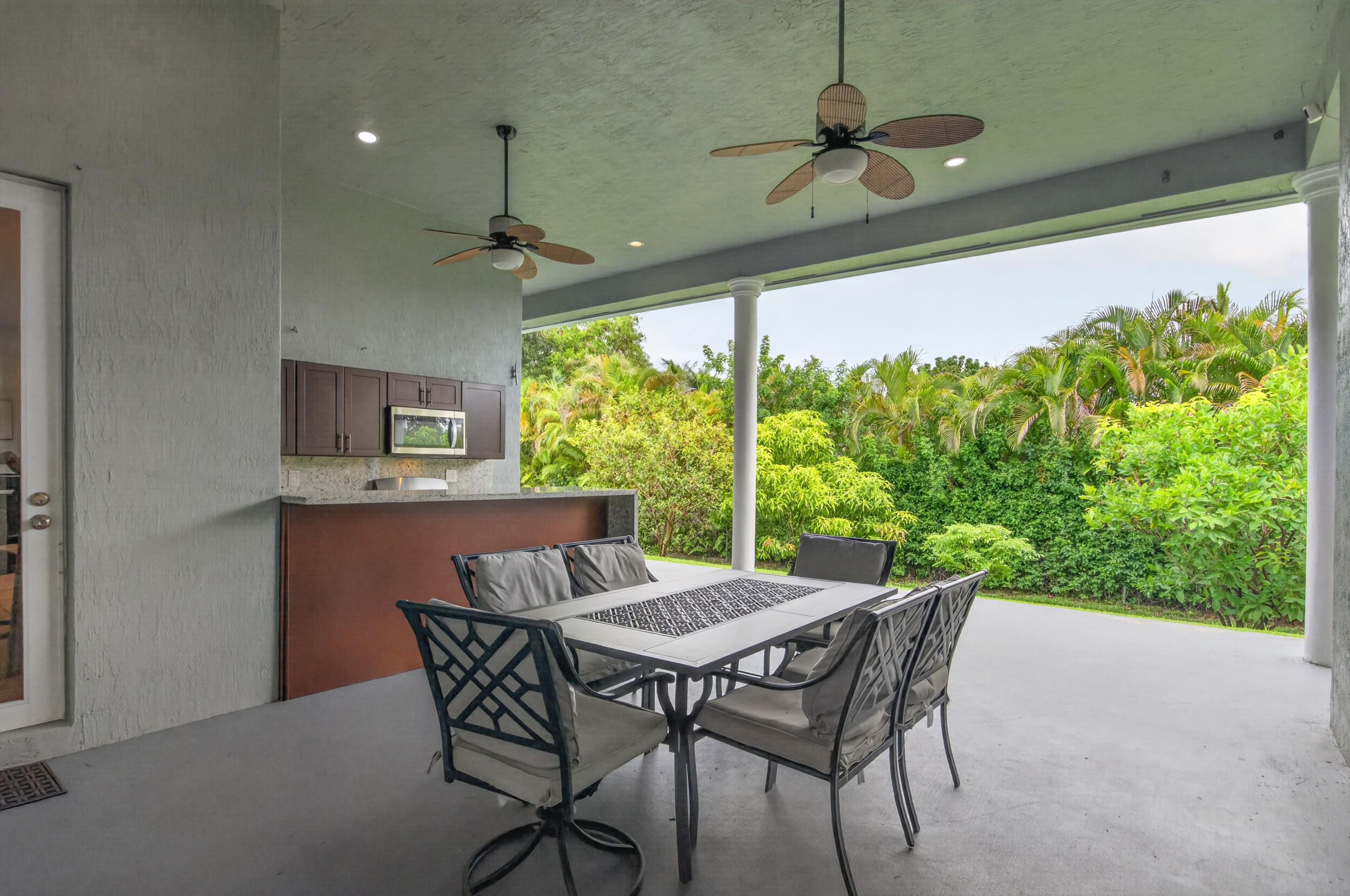 FLA FRUIT LANDS - Residential