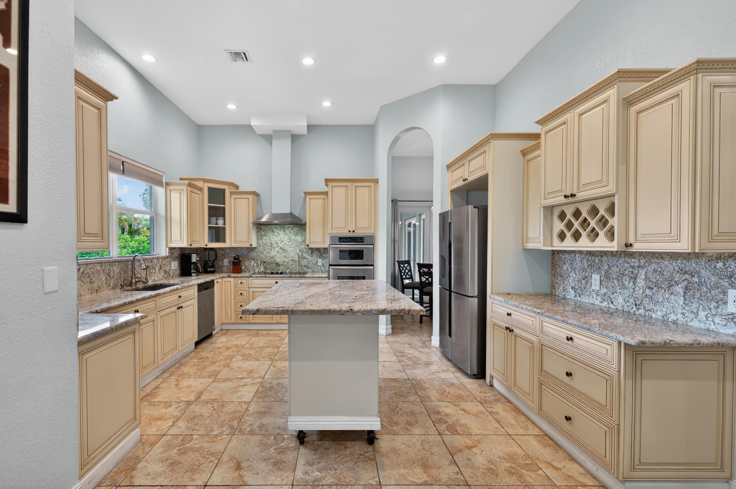 FLA FRUIT LANDS - Residential