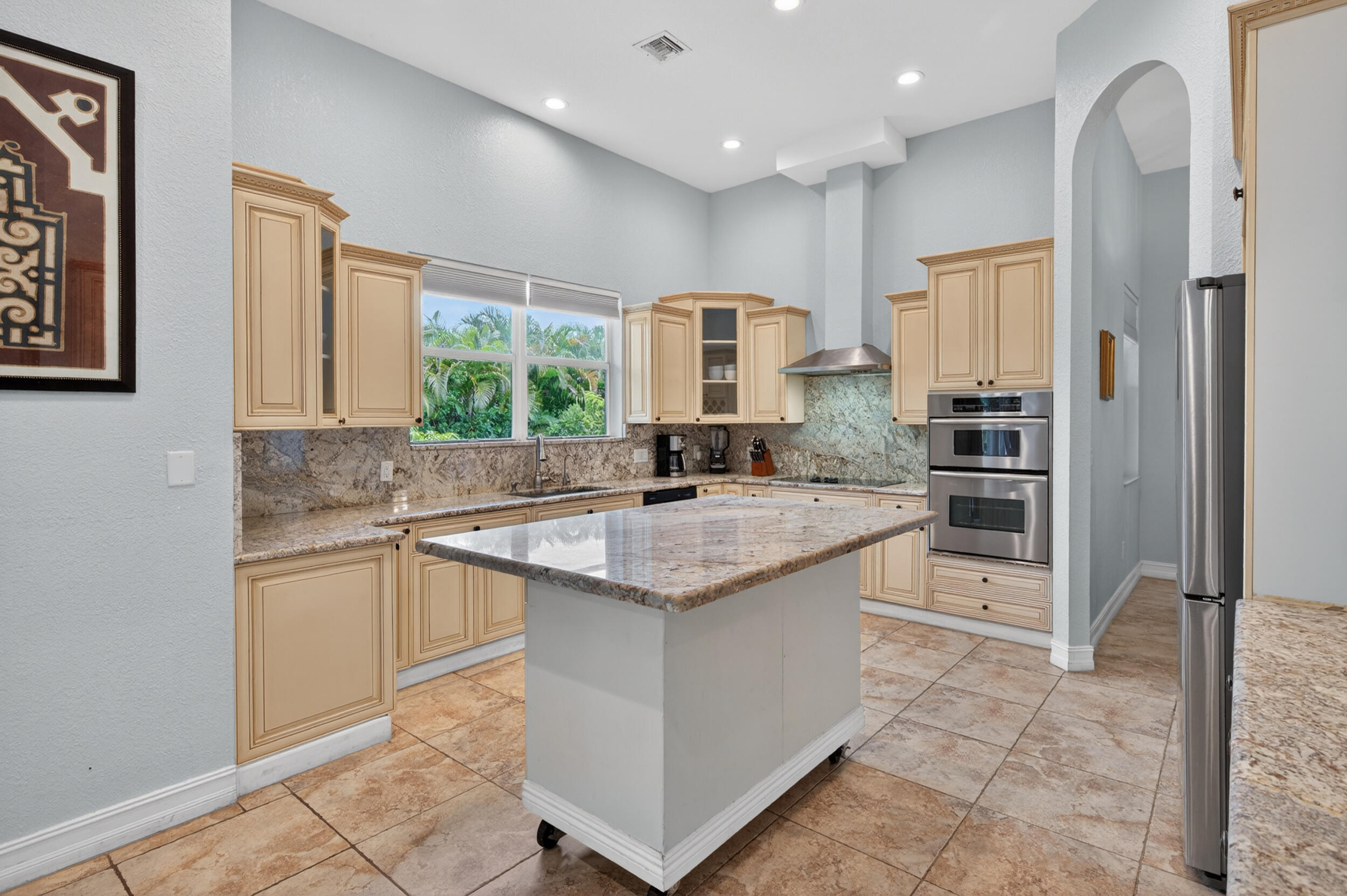 FLA FRUIT LANDS - Residential